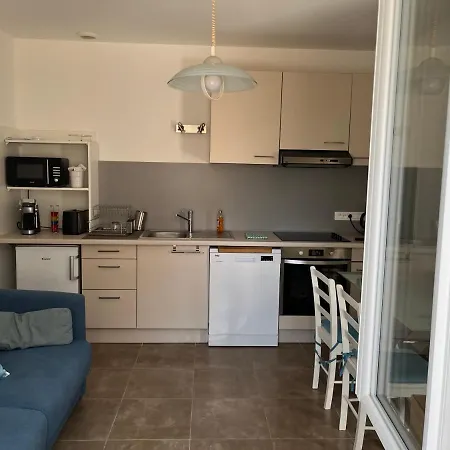 Aux 3 Domaines T2 Avec Terrasse 公寓 *